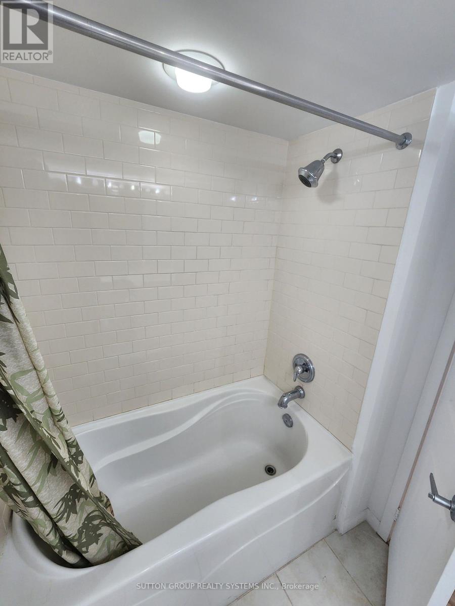Th20 - 93 The Queensway, Toronto, Ontario  M6S 5A7 - Photo 11 - W12264964