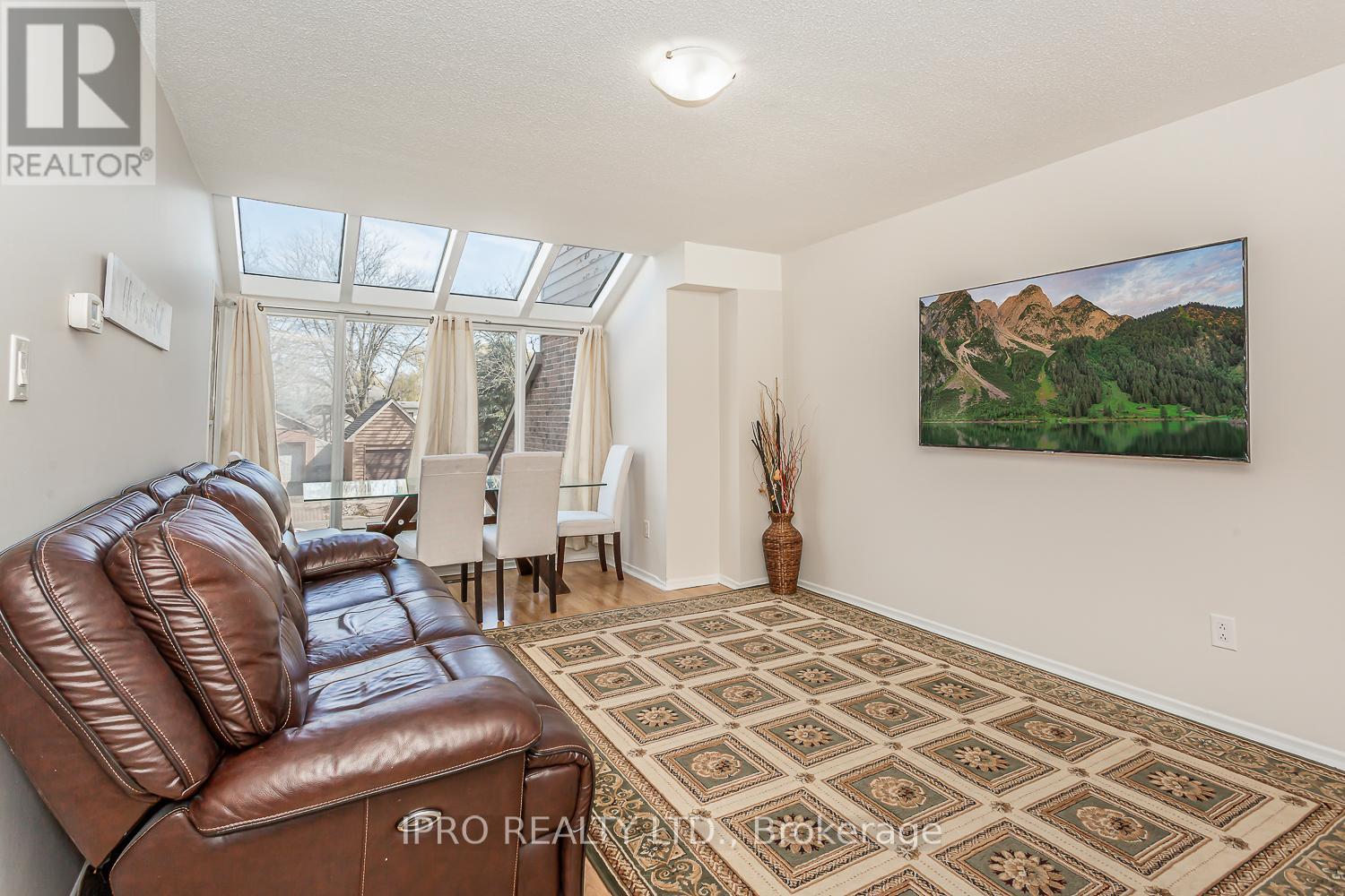 Property at 1172 KOS BOULEVARD image 4