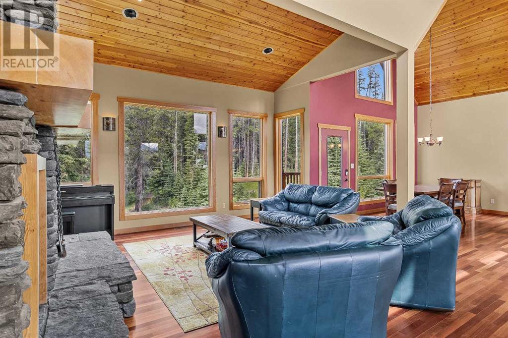 214 Eagle Point, Canmore, Alberta  T1W 3E6 - Photo 10 - A2235452