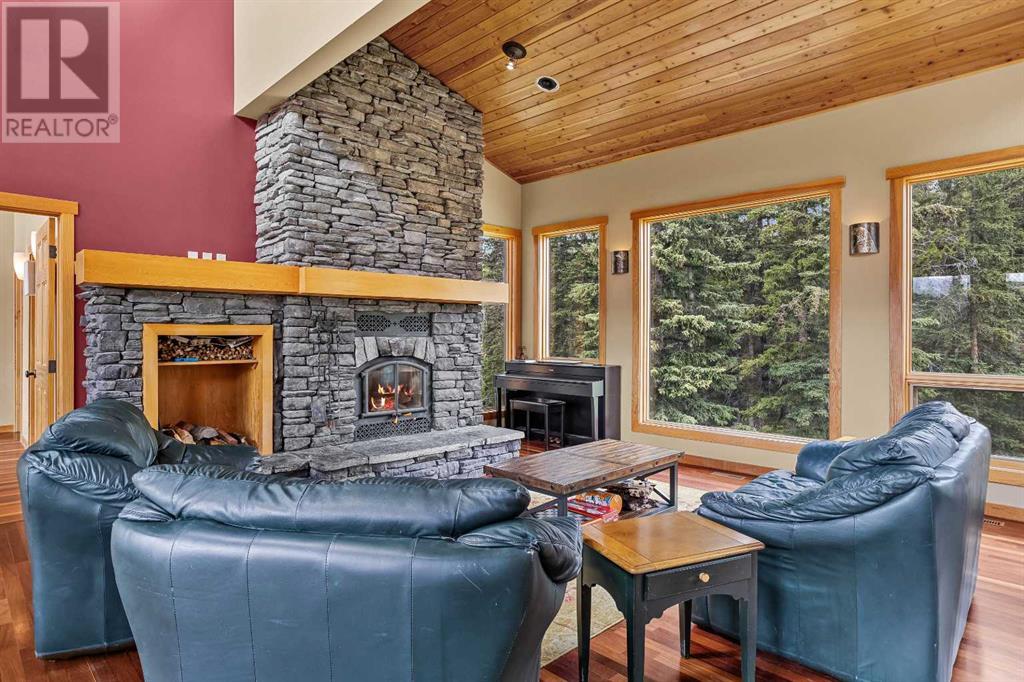 214 Eagle Point, Canmore, Alberta  T1W 3E6 - Photo 11 - A2235452