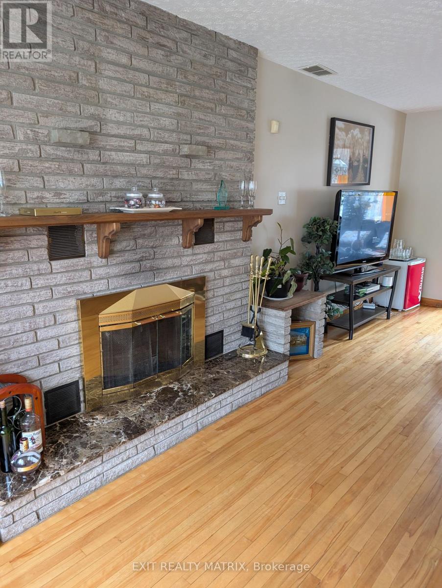 Property at 393 DONALD STREET image 5