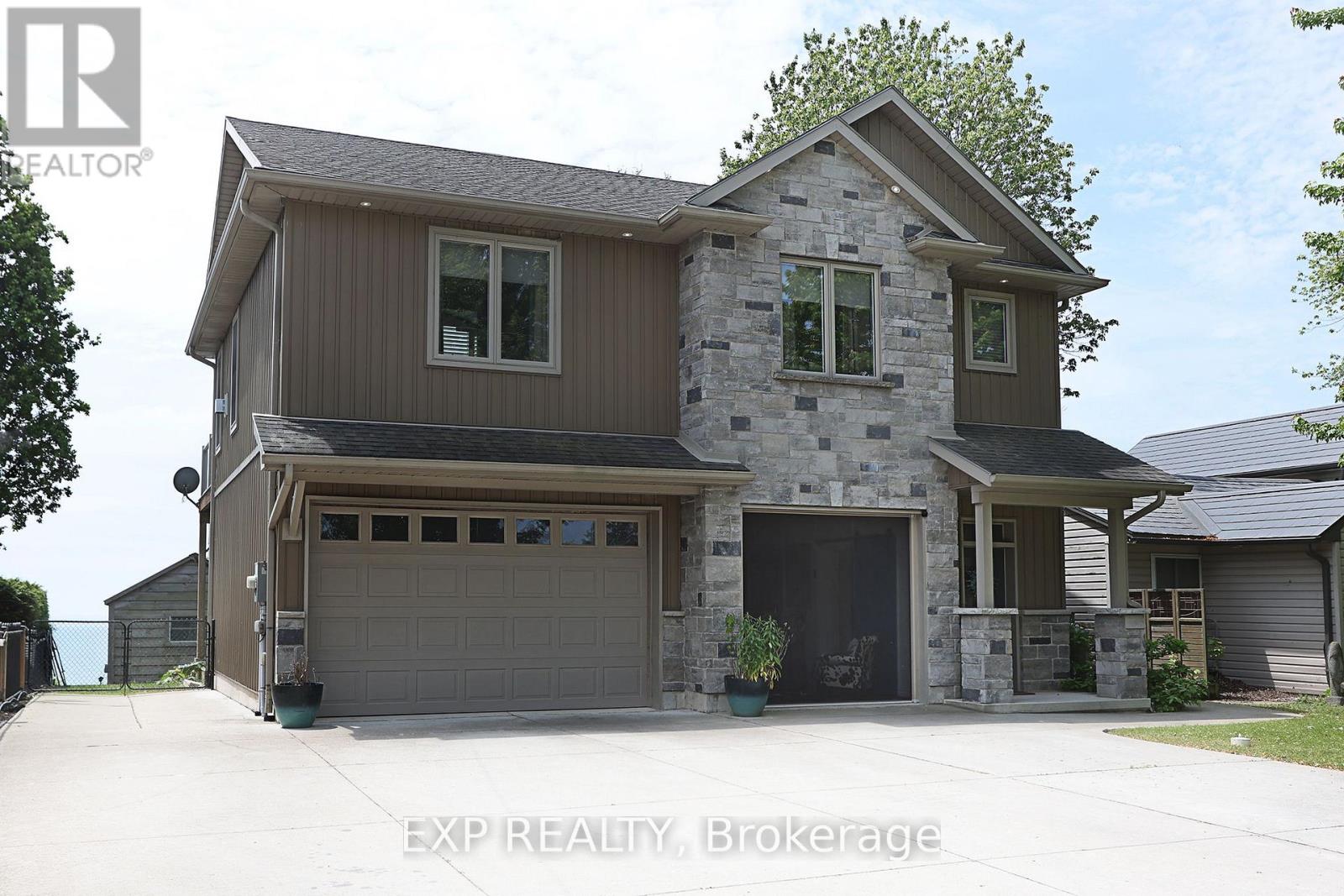 Property at 48 ERIEVIEW LANE image 2