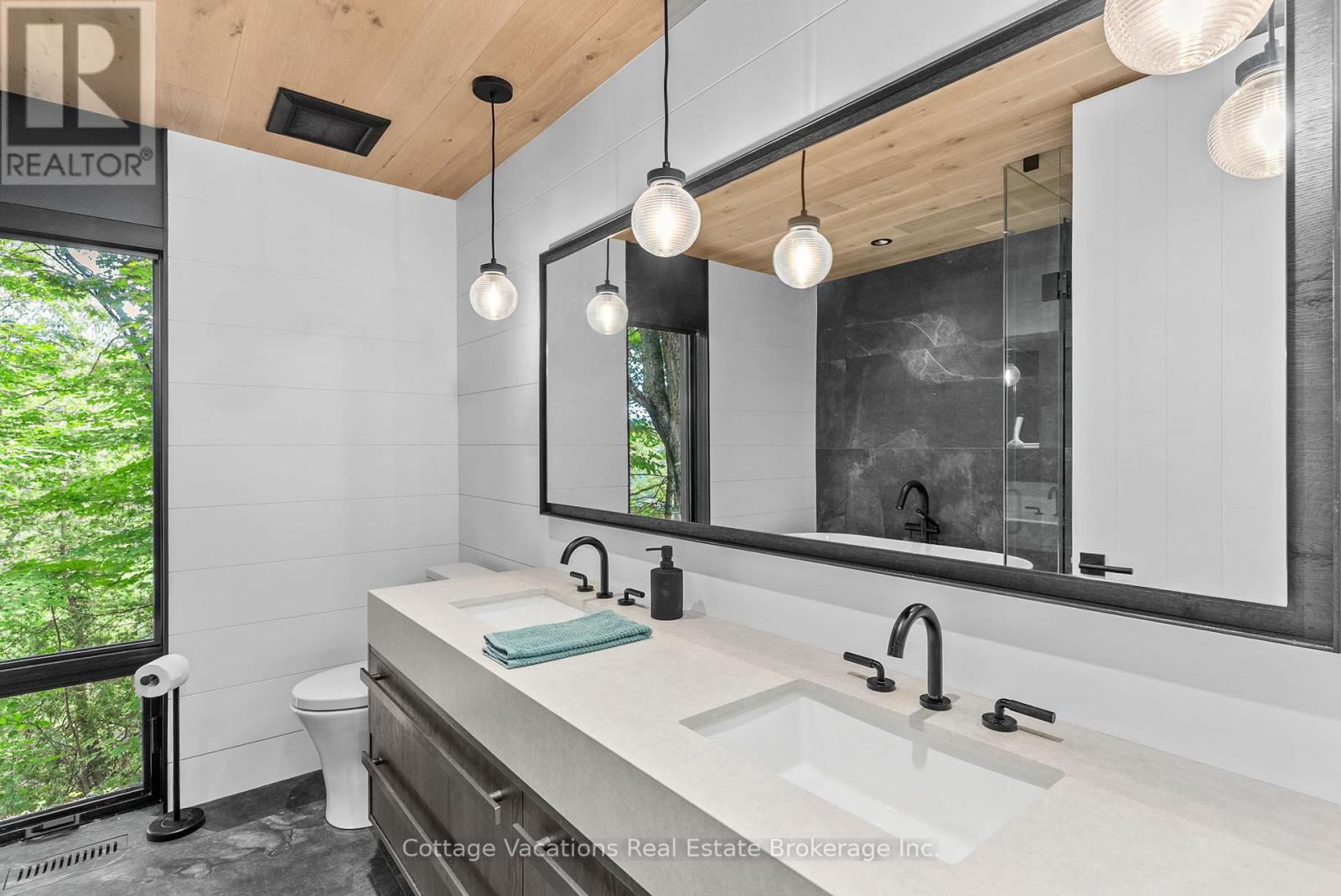 2 - 1053 Brackenrig Road, Muskoka Lakes, Ontario  P0B 1M0 - Photo 19 - X12265028