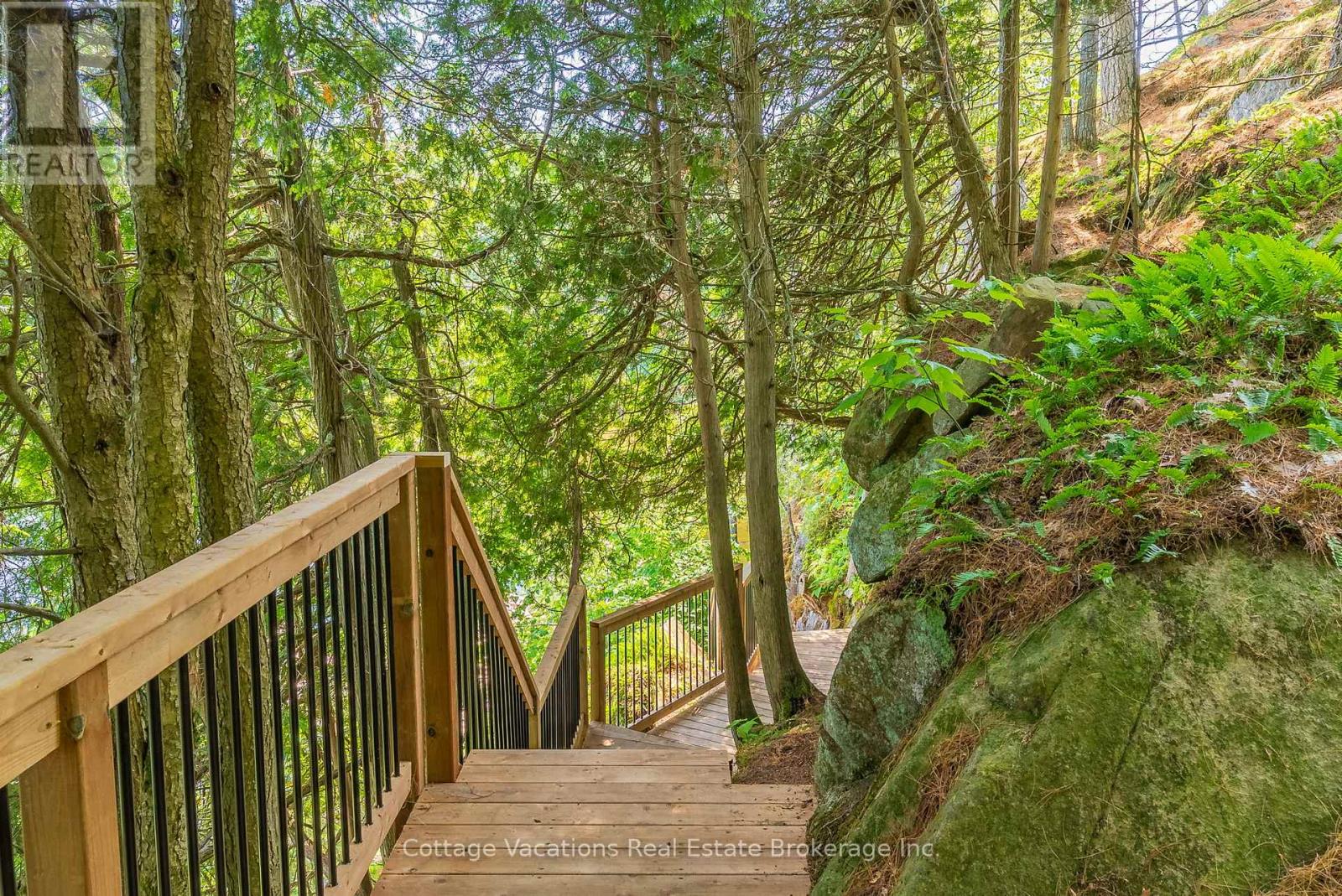 2 - 1053 Brackenrig Road, Muskoka Lakes, Ontario  P0B 1M0 - Photo 34 - X12265028