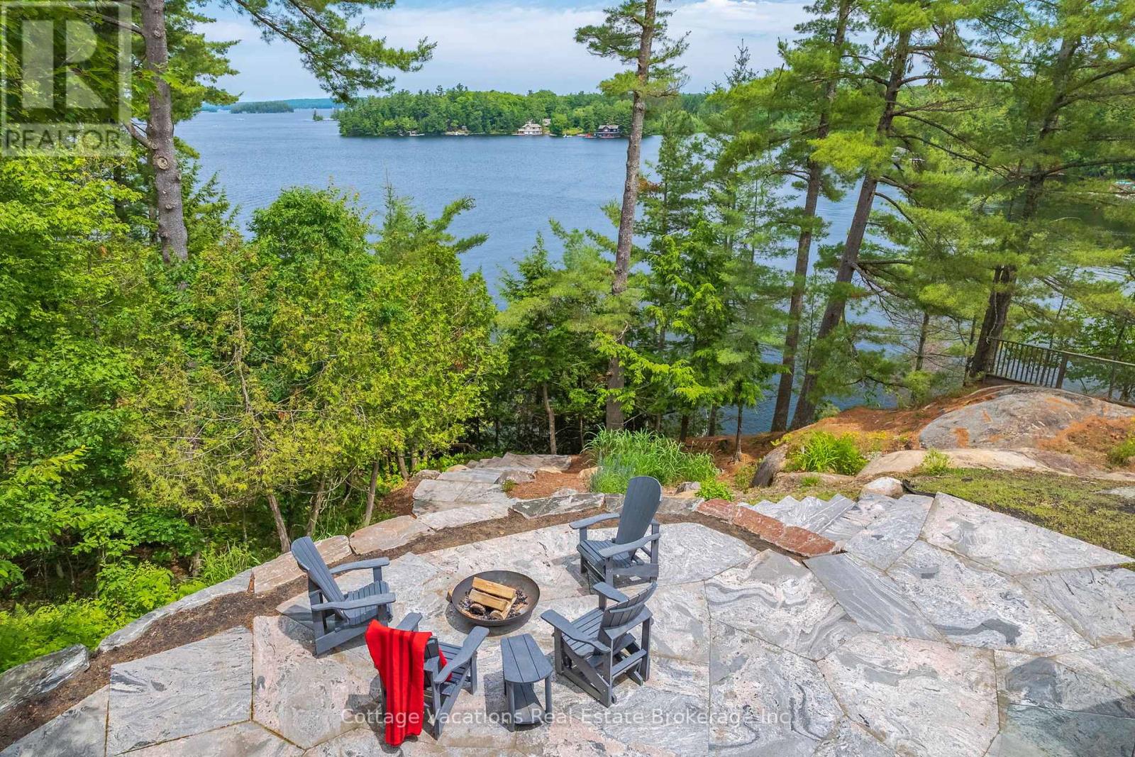 2 - 1053 Brackenrig Road, Muskoka Lakes, Ontario  P0B 1M0 - Photo 5 - X12265028