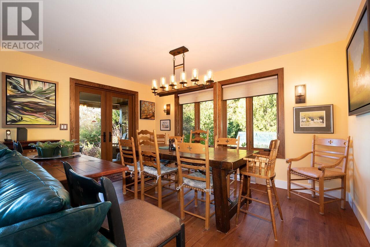 Property at 1743 BOWEN BAY ROAD image 5