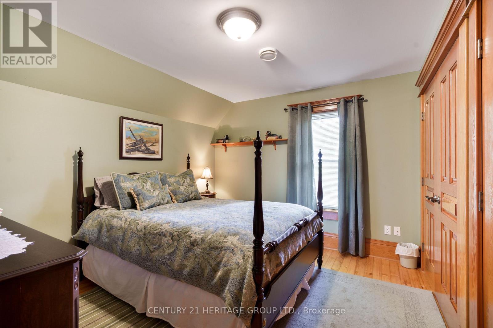 20314 Leslie Street, East Gwillimbury, Ontario  L0G 1R0 - Photo 25 - N12115432