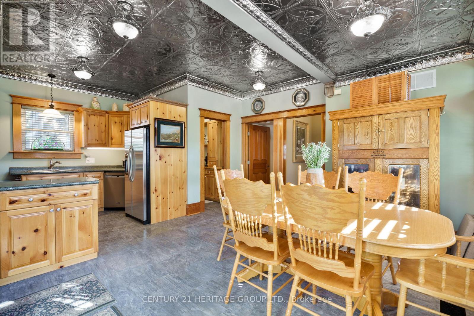 Property at 20314 LESLIE STREET image 5