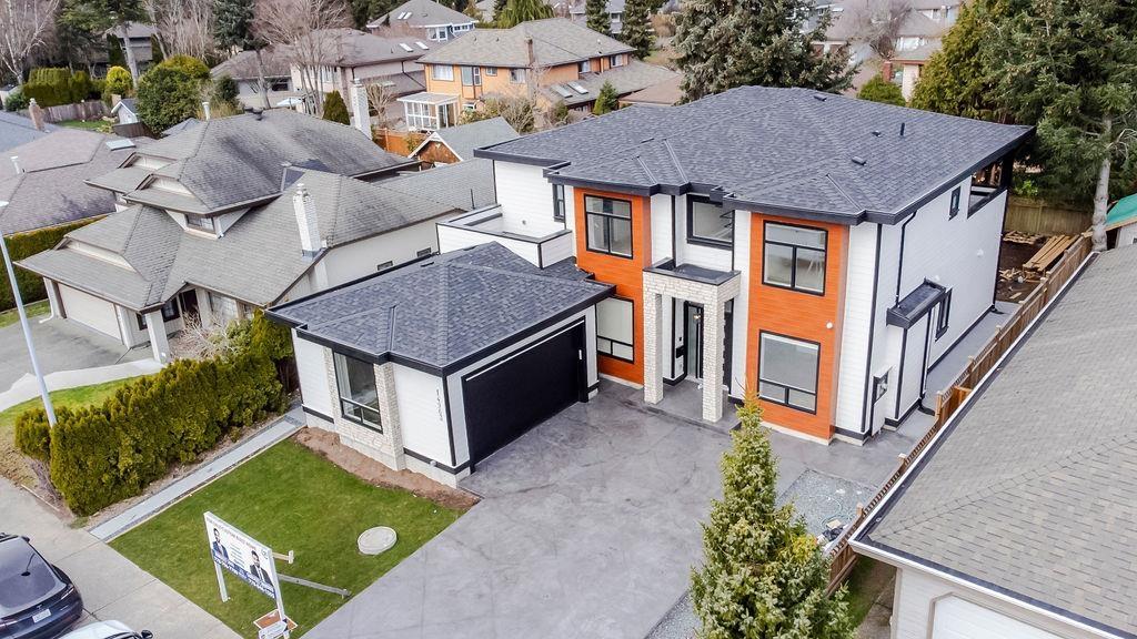 Property at 14963 20 AVENUE image 2