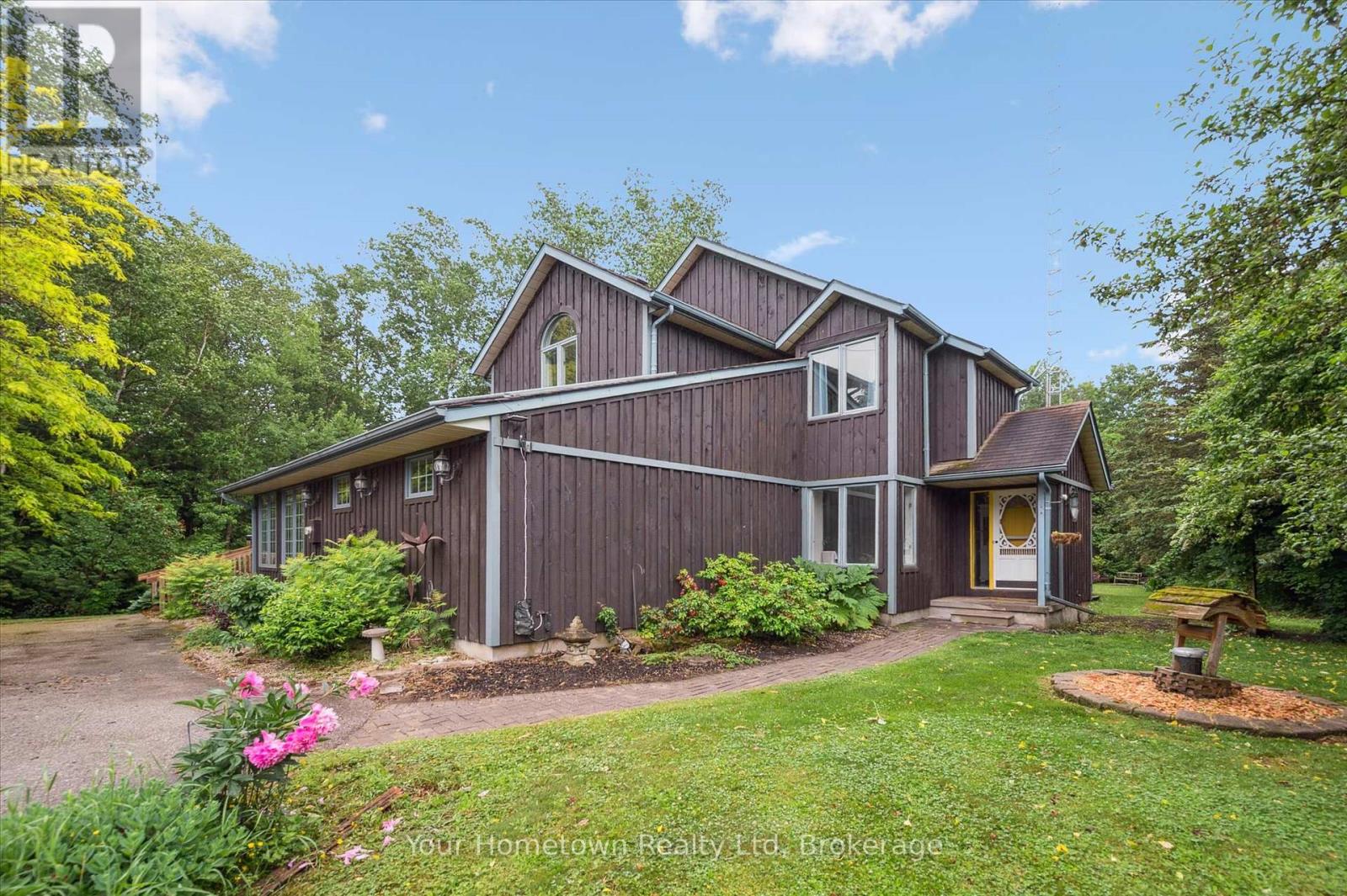 6258 Wellington Rd. 26 Road, Centre Wellington, Ontario  N0B 1J0 - Photo 4 - X12265059