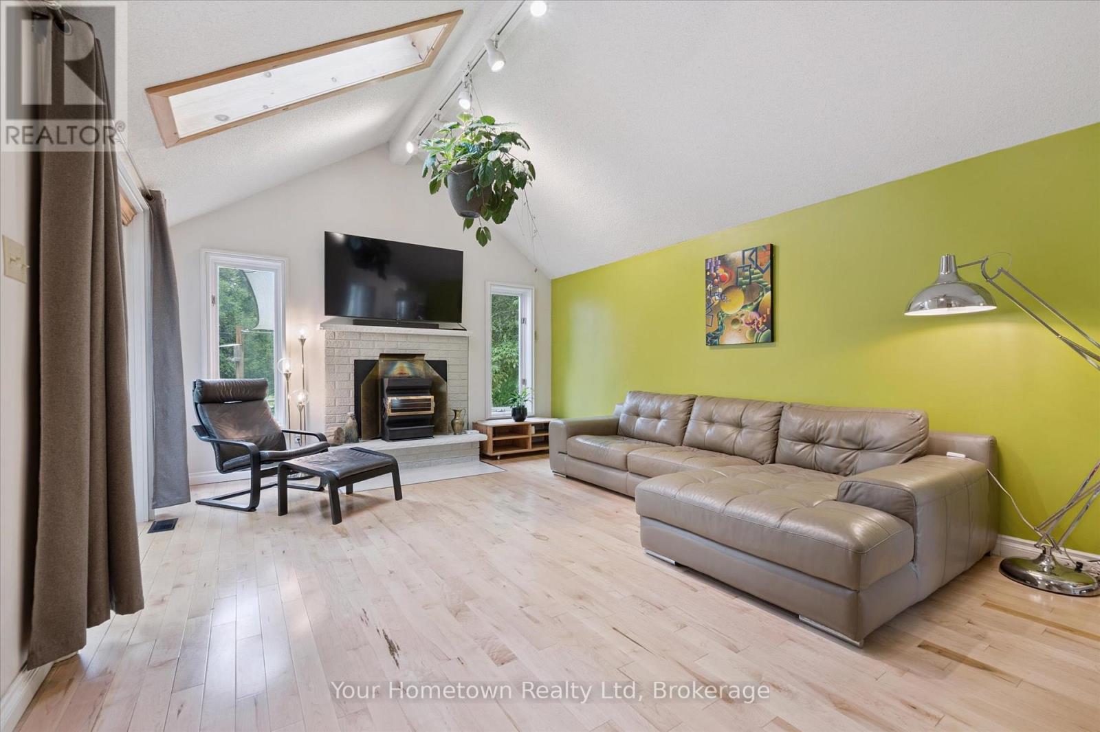 6258 Wellington Rd. 26 Road, Centre Wellington, Ontario  N0B 1J0 - Photo 7 - X12265059