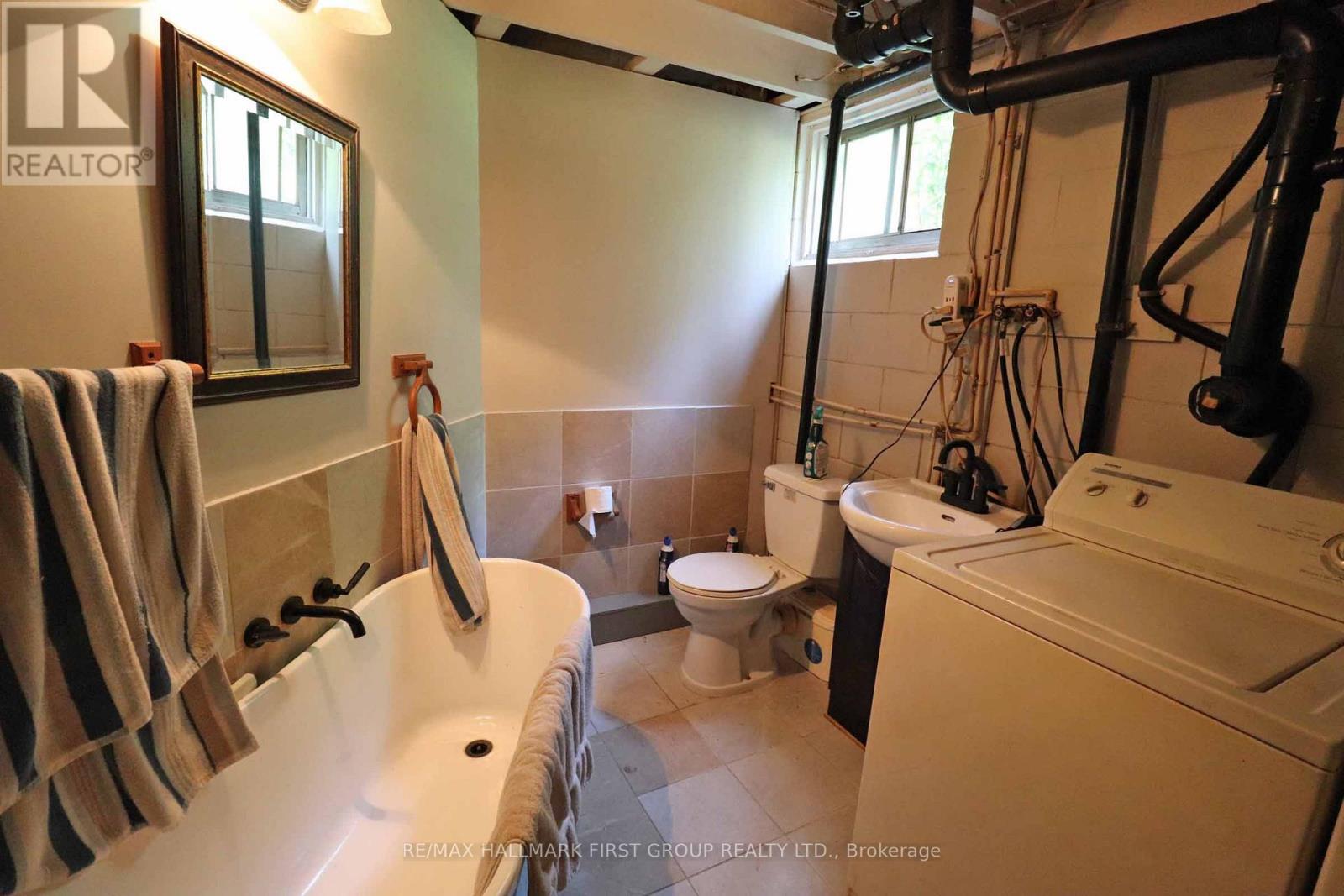18120 Highway 41, Addington Highlands, Ontario  K0H 1K0 - Photo 39 - X12263740