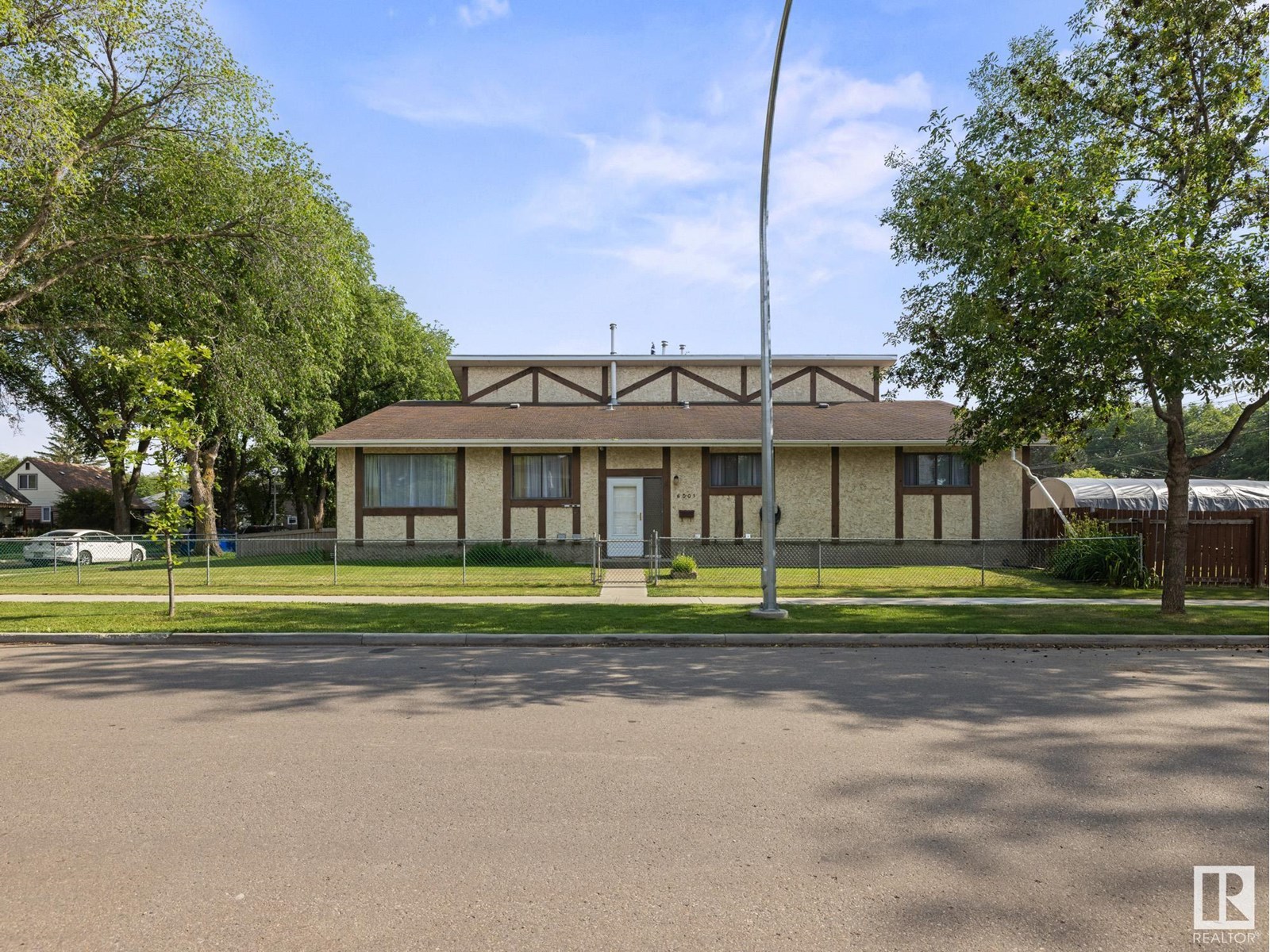 Property at 6003 122 AV NW image 1