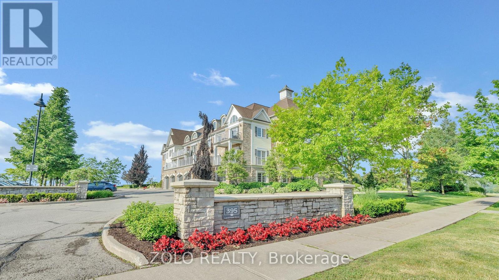 301 - 395 Lakebreeze Drive, Clarington (Newcastle), Ontario  L1B 0A5 - Photo 4 - E12249033