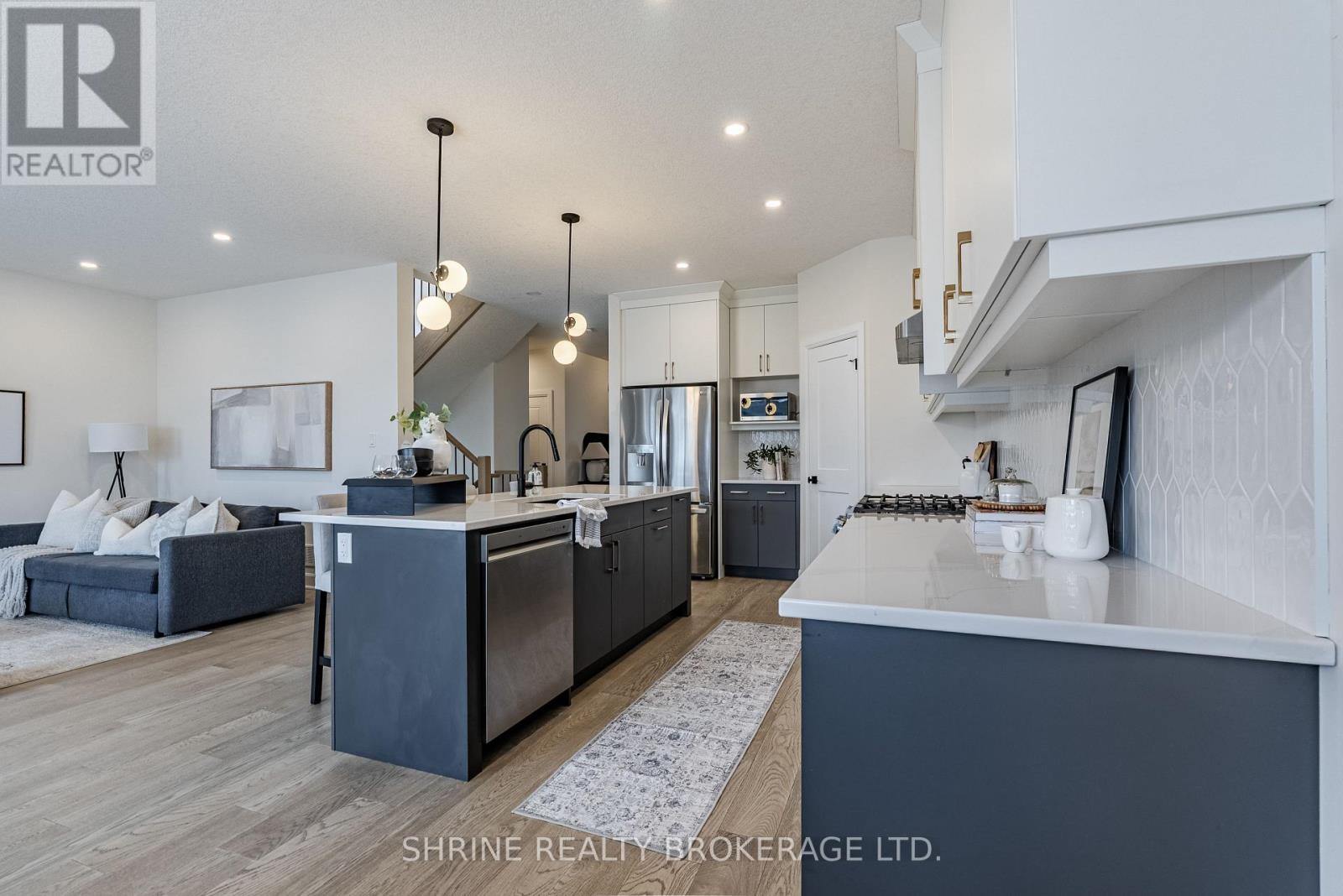 4071 Big Leaf Trail, London South, Ontario  N6P 1H5 - Photo 10 - X12264262
