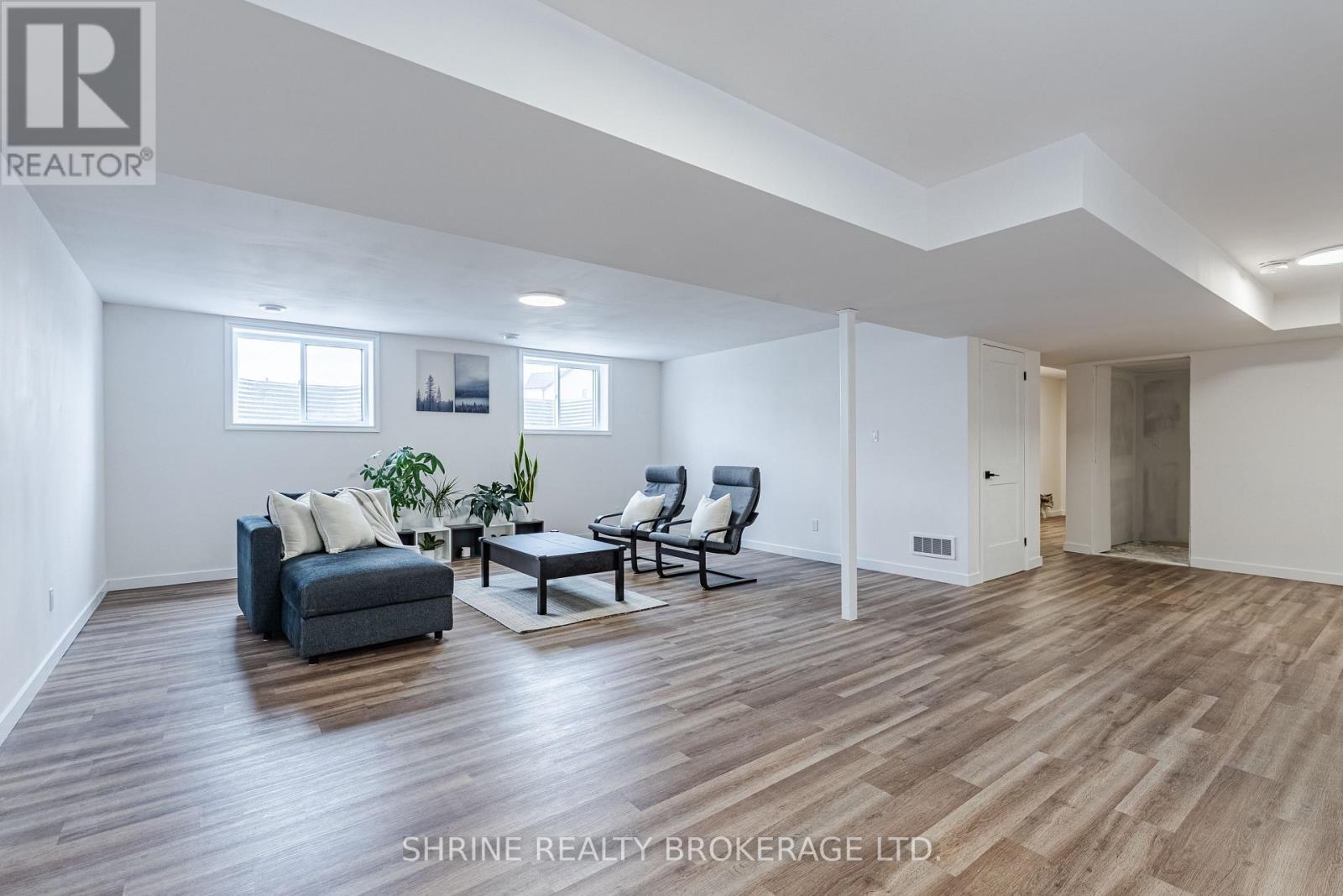 4071 Big Leaf Trail, London South, Ontario  N6P 1H5 - Photo 44 - X12264262