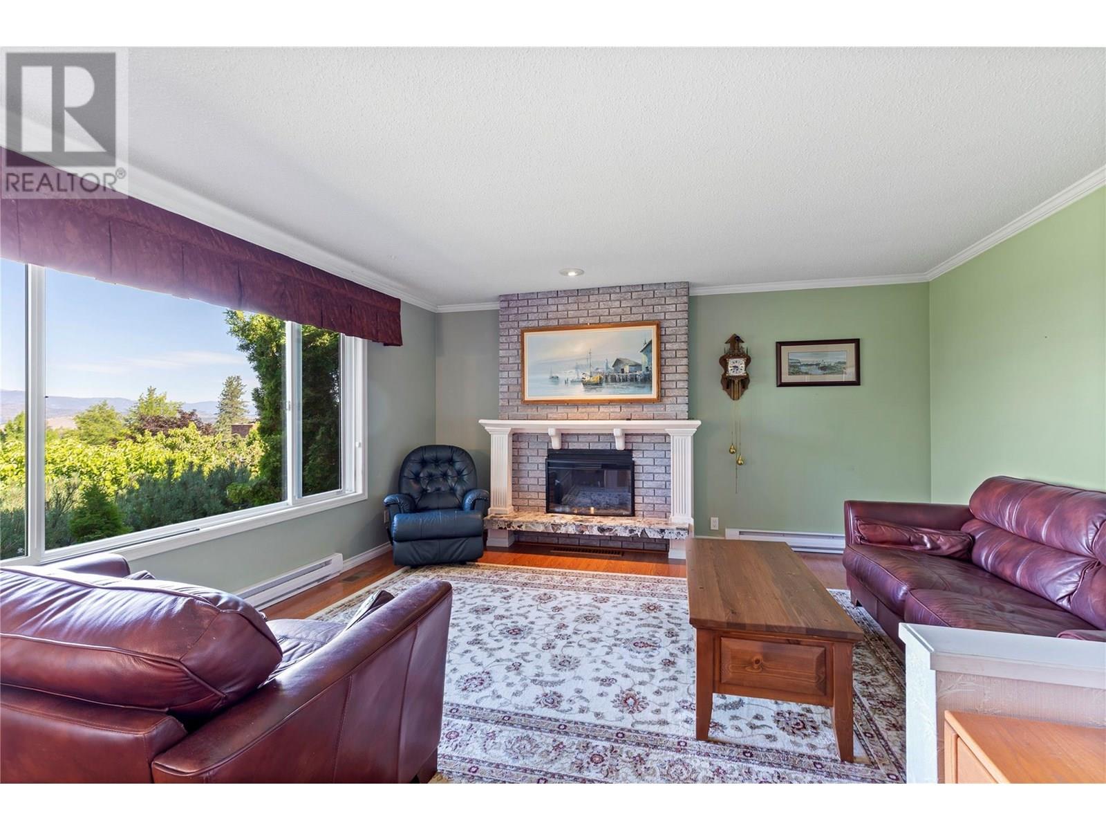 Property at 2300 Charleswood Drive image 4