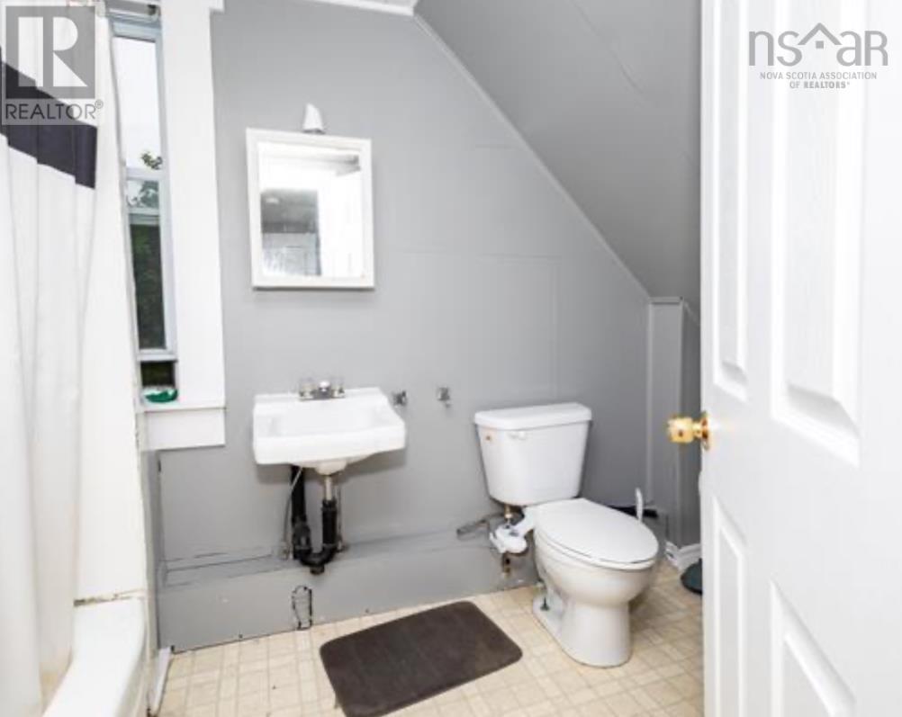 14 Mcdougall Street, Glace Bay, Nova Scotia  B1A 3E7 - Photo 20 - 202516715