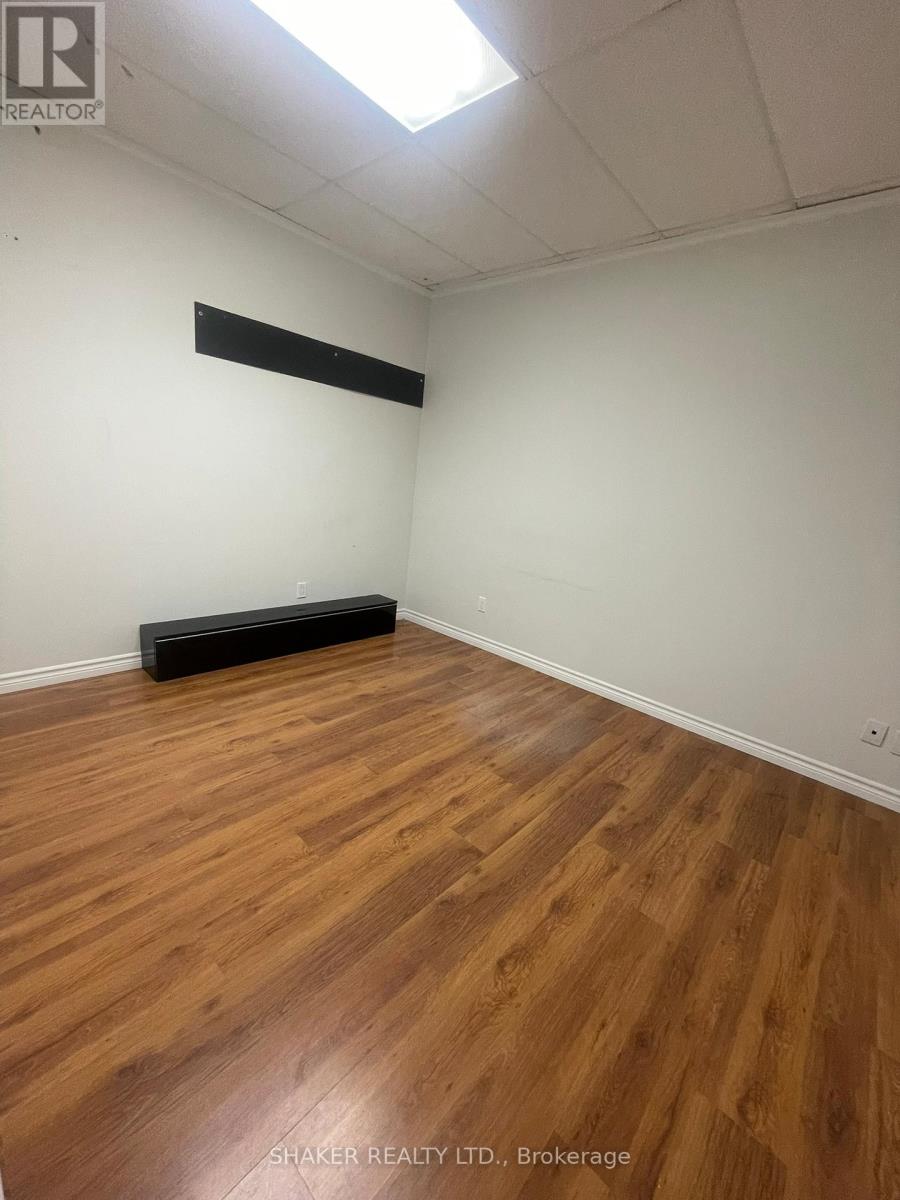 1756 Montreal Road, Ottawa, Ontario  K1J 6N3 - Photo 6 - X12265192