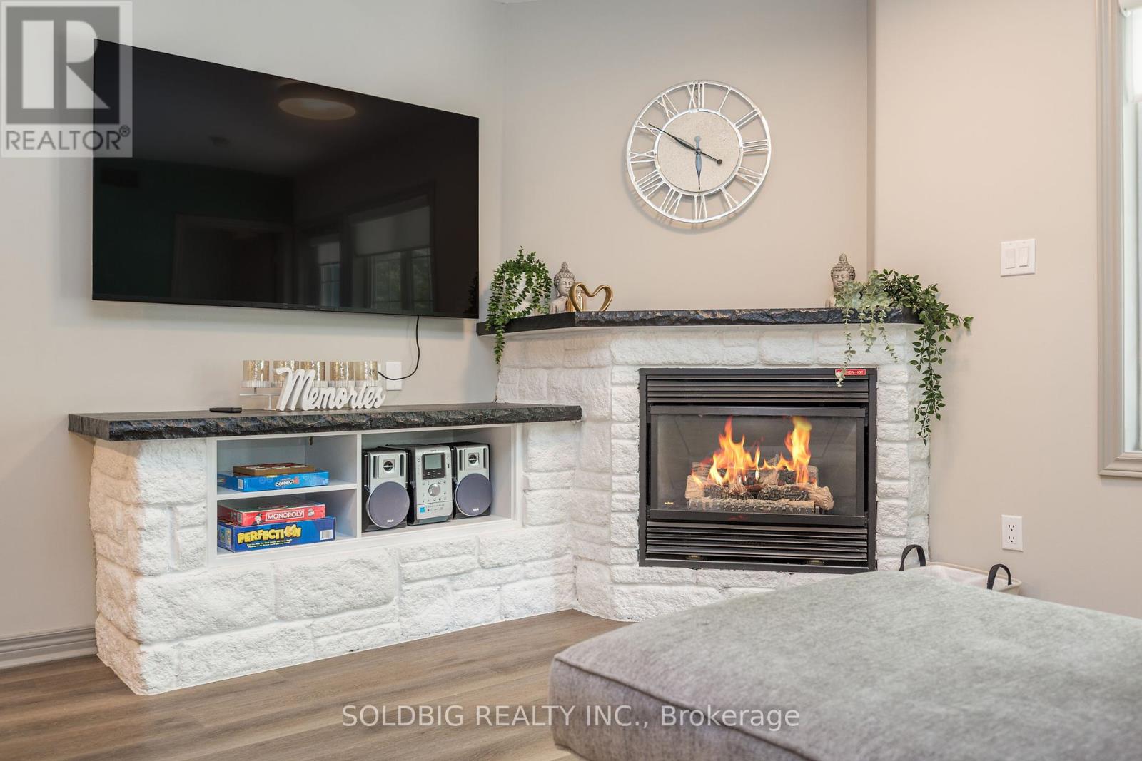 90 Highland Avenue, Oro-Medonte (Horseshoe Valley), Ontario  L0L 2L0 - Photo 21 - S12264735