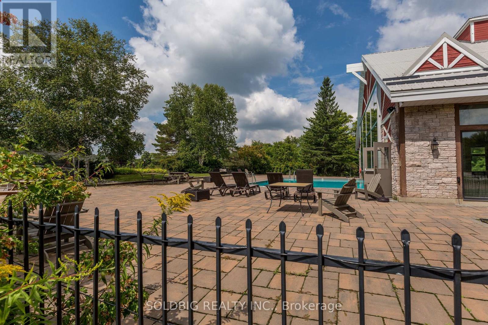 90 Highland Avenue, Oro-Medonte (Horseshoe Valley), Ontario  L0L 2L0 - Photo 49 - S12264735