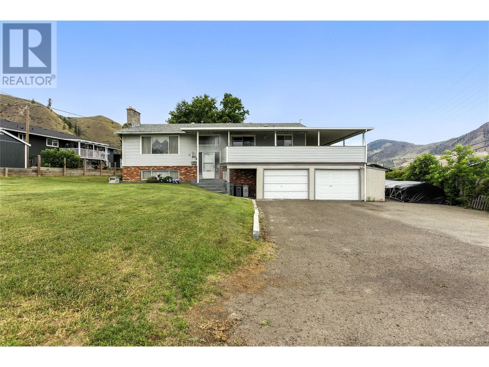 Property at 205 O'Connor Road image 1