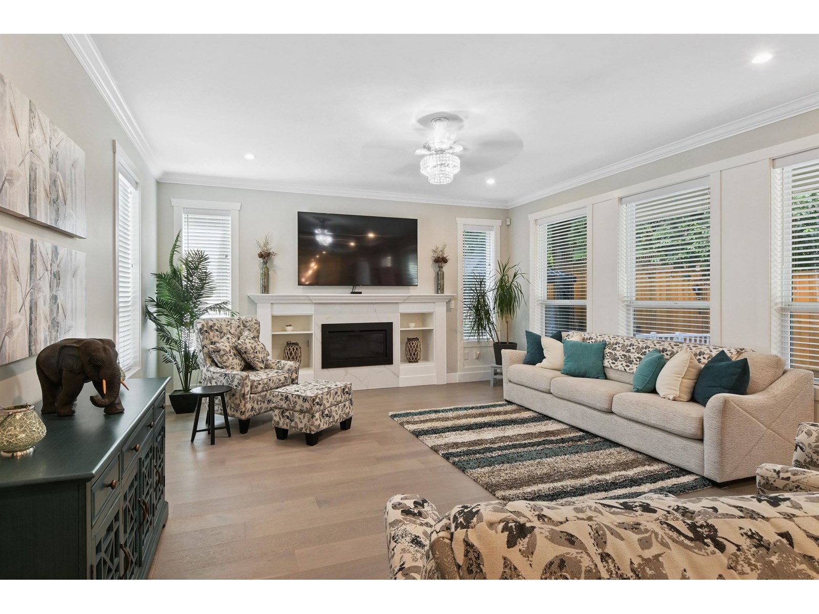 Property at 4851 201A STREET image 5