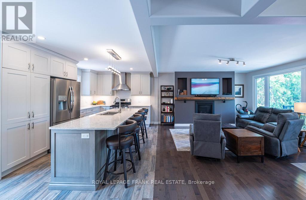 1746 Lakehurst Road, Trent Lakes, Ontario  K0L 1J0 - Photo 12 - X12265281