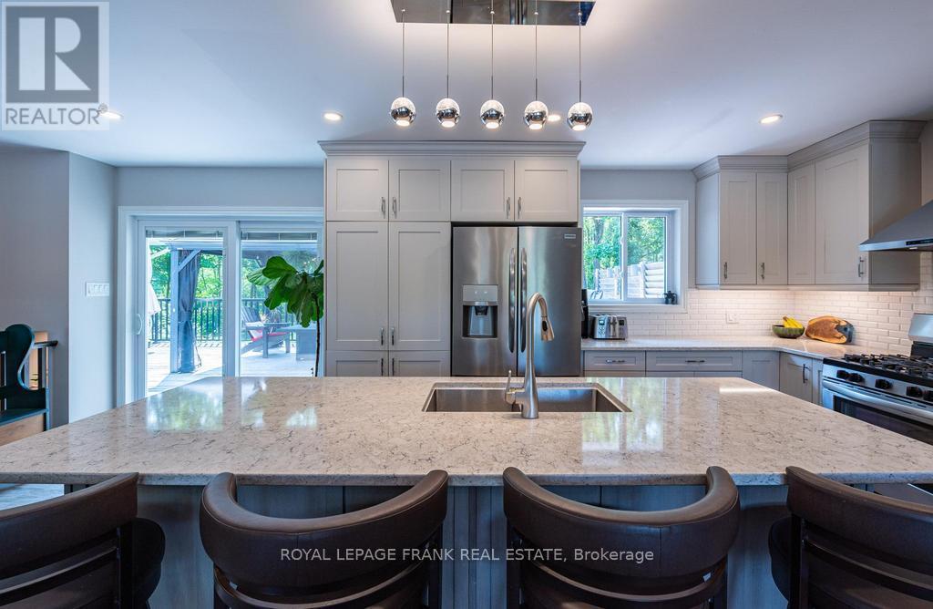 1746 Lakehurst Road, Trent Lakes, Ontario  K0L 1J0 - Photo 8 - X12265281