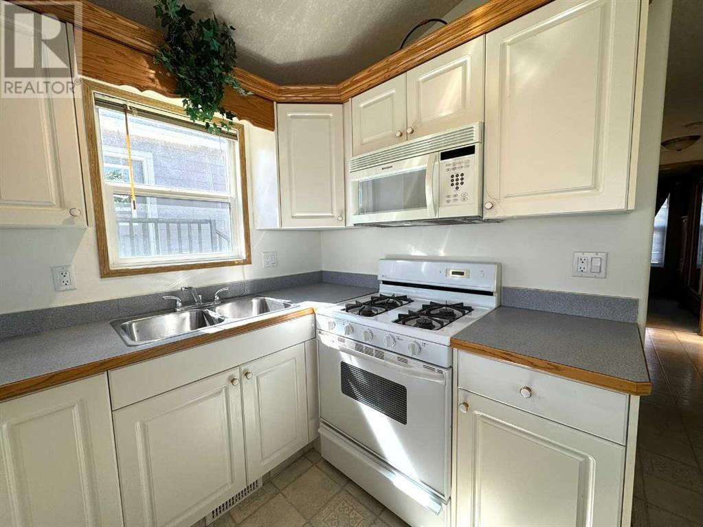 2010, 35468 Range Road 30, Rural Red Deer County, Alberta  T4G 0M3 - Photo 5 - A2213218
