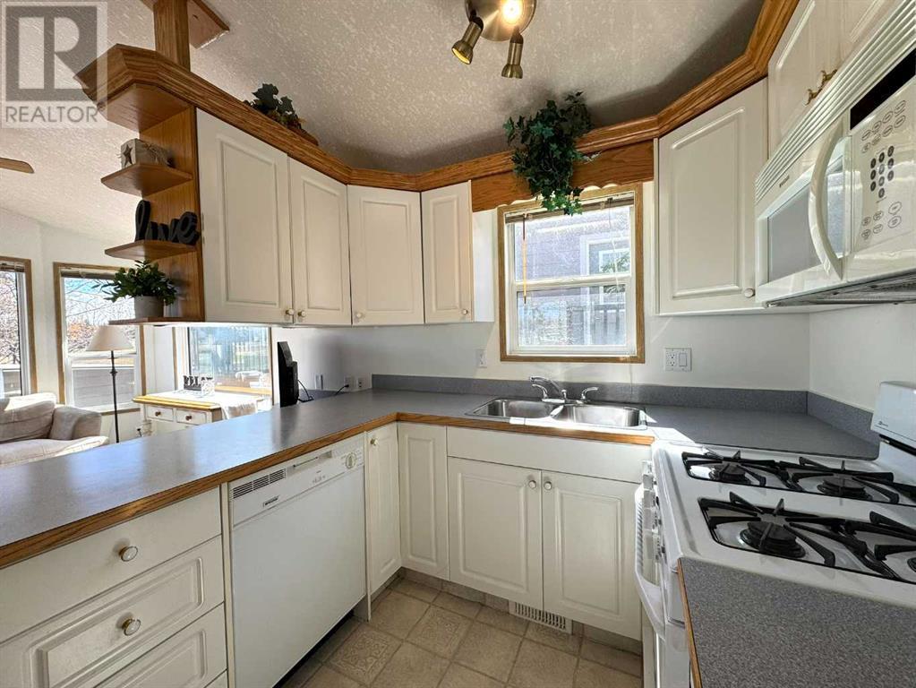 2010, 35468 Range Road 30, Rural Red Deer County, Alberta  T4G 0M3 - Photo 4 - A2213218