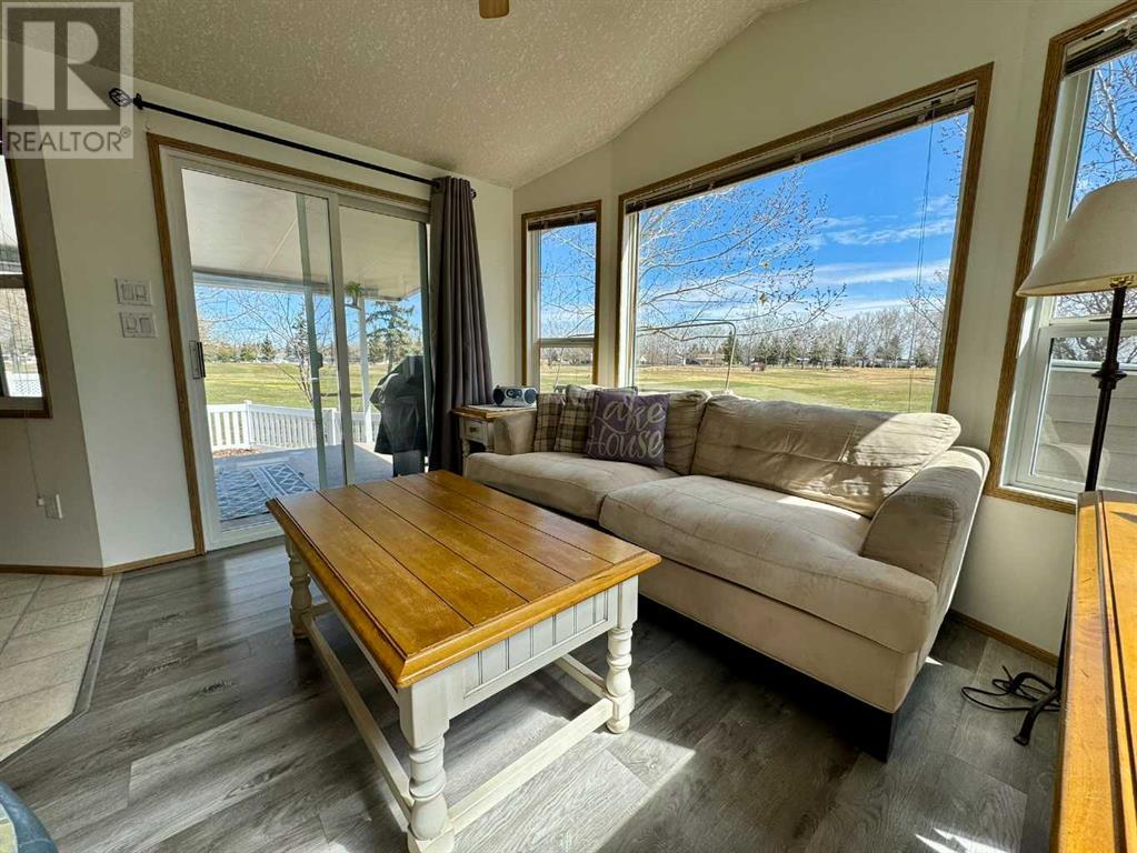 2010, 35468 Range Road 30, Rural Red Deer County, Alberta  T4G 0M3 - Photo 9 - A2213218