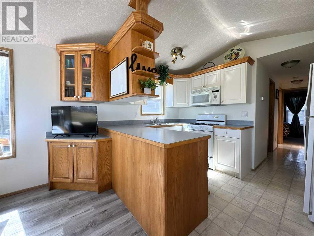 2010, 35468 Range Road 30, Rural Red Deer County, Alberta  T4G 0M3 - Photo 2 - A2213218