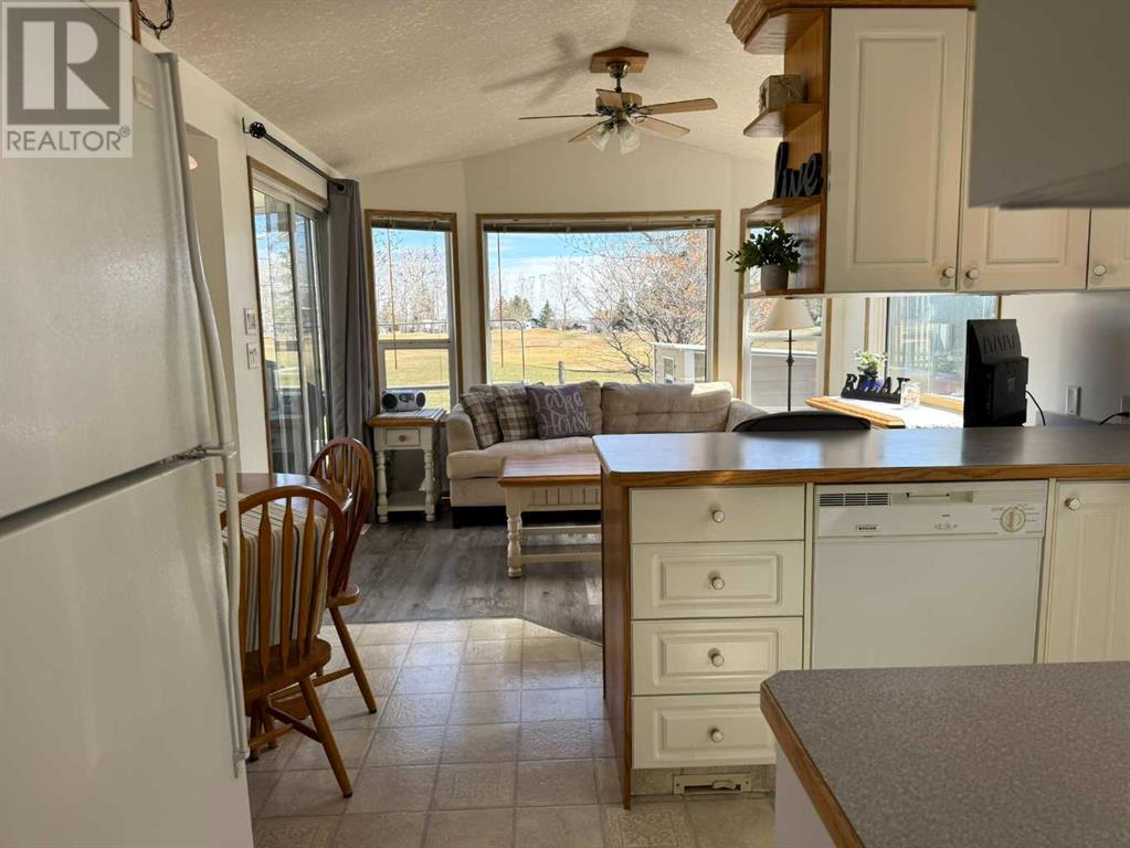 2010, 35468 Range Road 30, Rural Red Deer County, Alberta  T4G 0M3 - Photo 11 - A2213218