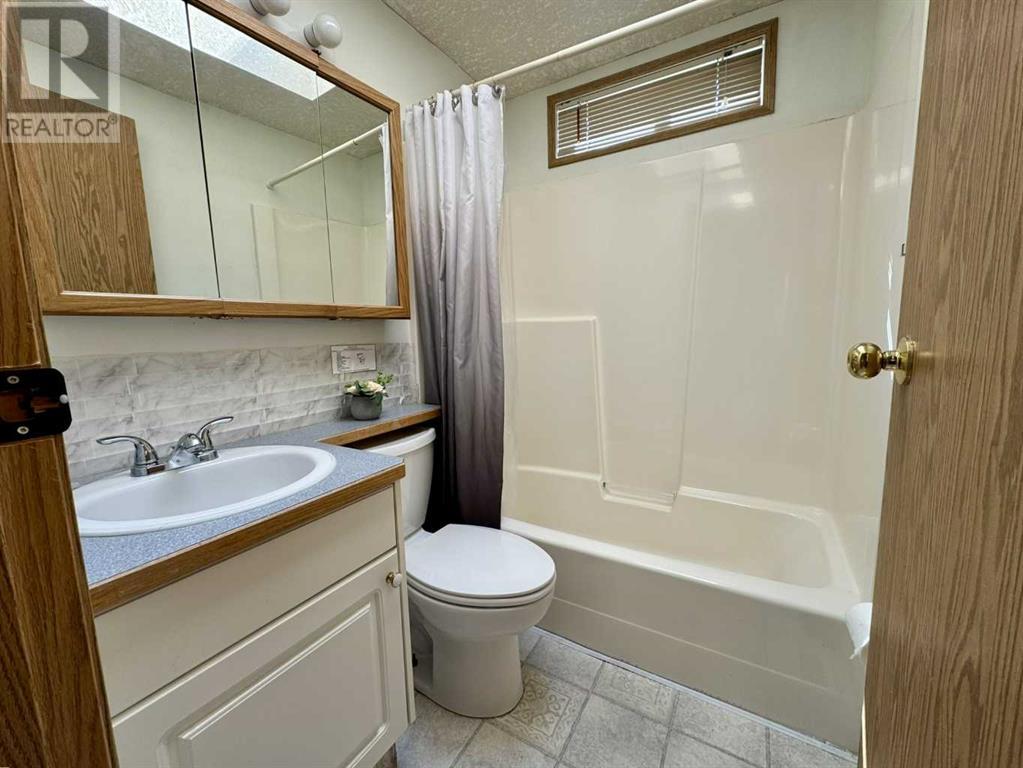 2010, 35468 Range Road 30, Rural Red Deer County, Alberta  T4G 0M3 - Photo 16 - A2213218
