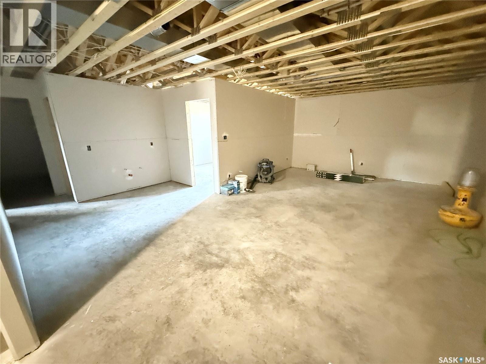 161 Delaet Drive, Weyburn, Saskatchewan  S4H 3B9 - Photo 27 - SK011687