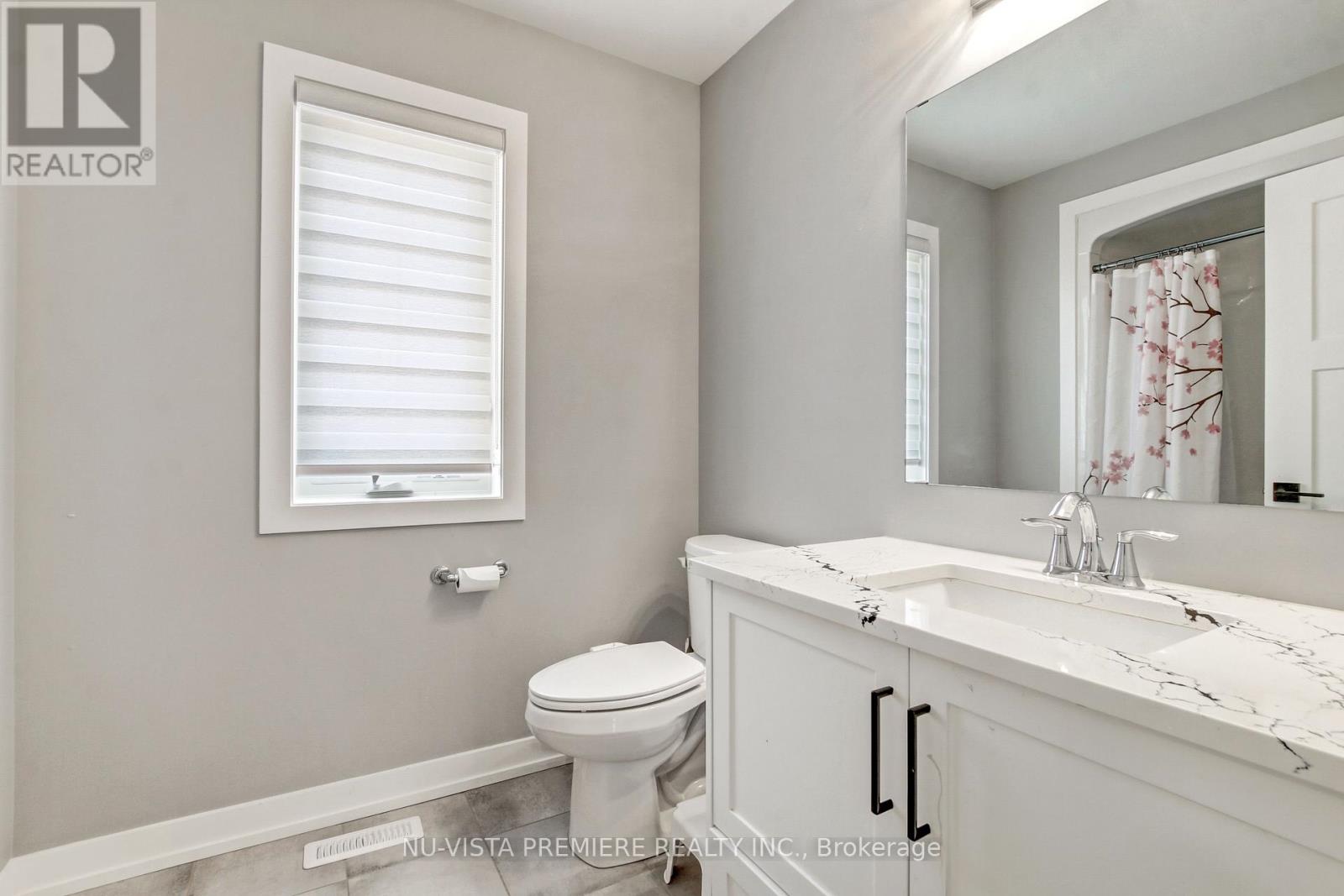46 Aspen Circle, Thames Centre, Ontario  N0M 2P0 - Photo 29 - X12265373