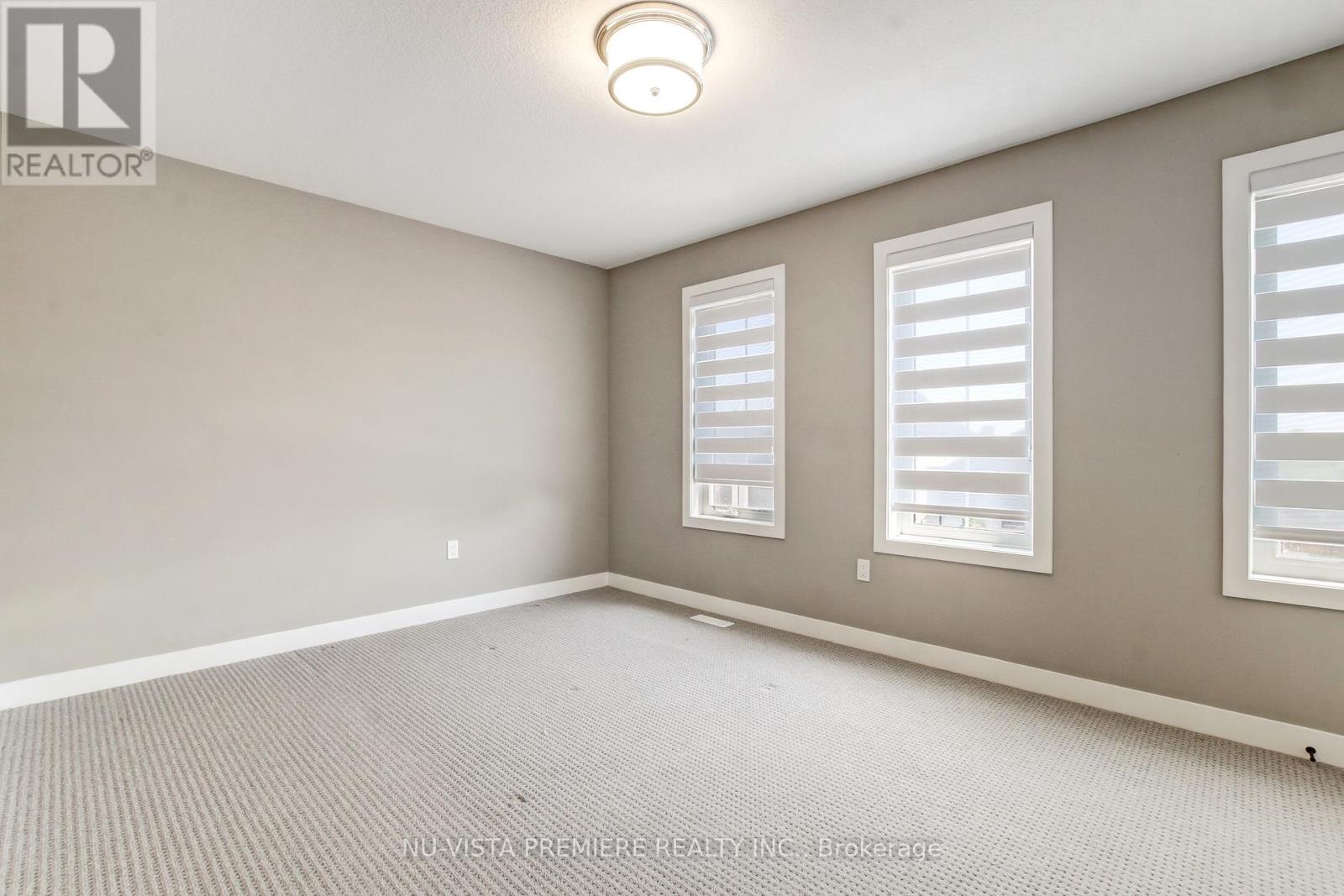 46 Aspen Circle, Thames Centre, Ontario  N0M 2P0 - Photo 30 - X12265373