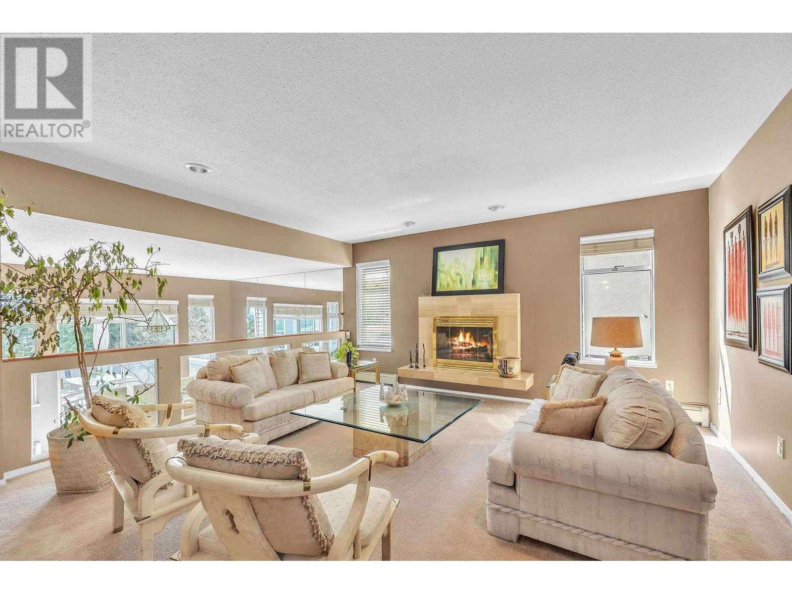 Property at 531 TEMPE CRESCENT image 1