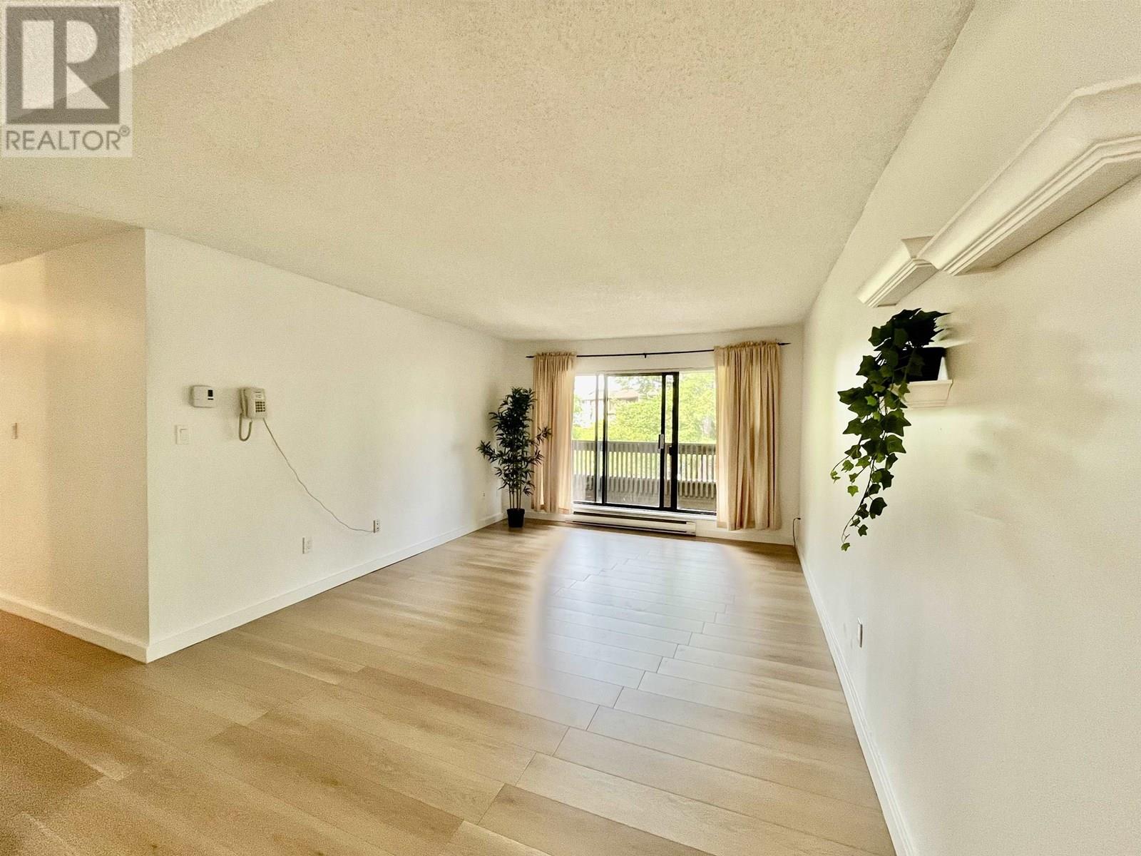 242 7471 Minoru Boulevard, Richmond, British Columbia  V6Y 1Z3 - Photo 2 - R3018473