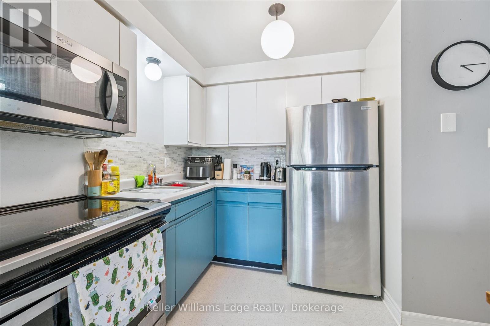 210 - 275 Eiwo Court, Waterloo, Ontario  N2K 2M8 - Photo 13 - X12265473