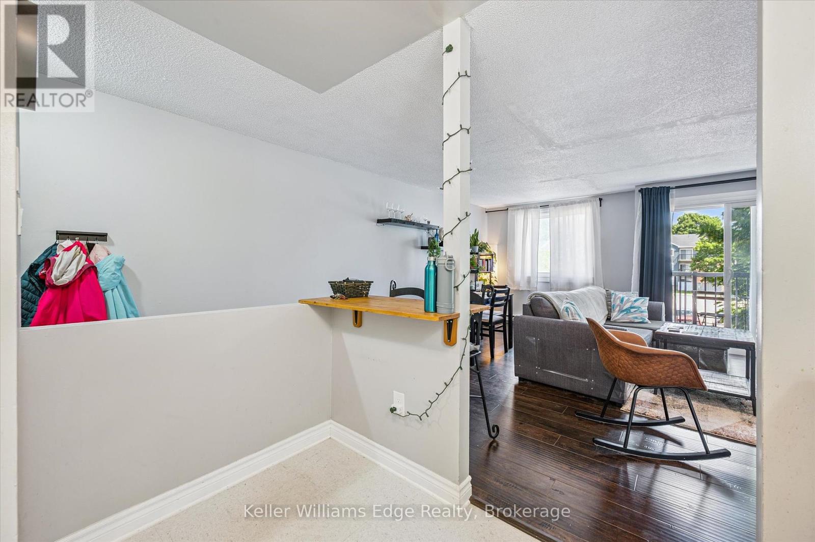 210 - 275 Eiwo Court, Waterloo, Ontario  N2K 2M8 - Photo 15 - X12265473