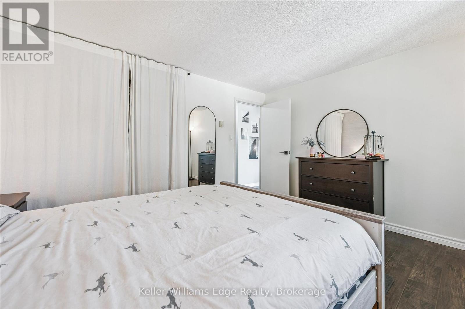 210 - 275 Eiwo Court, Waterloo, Ontario  N2K 2M8 - Photo 17 - X12265473