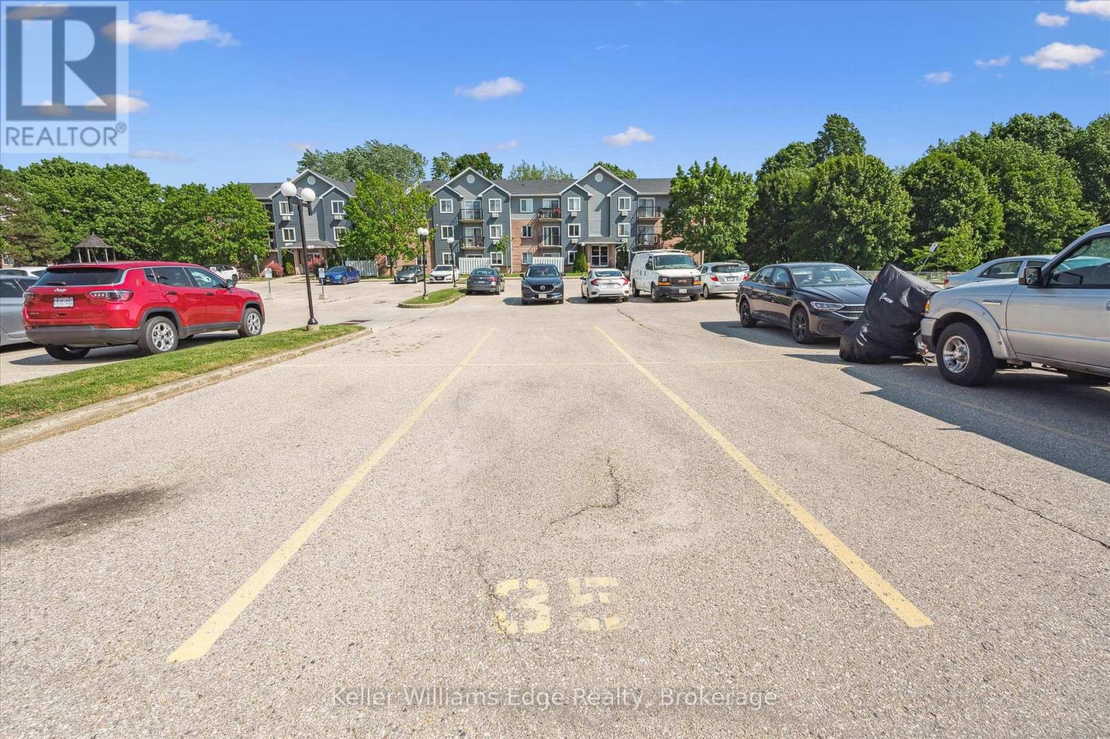210 - 275 Eiwo Court, Waterloo, Ontario  N2K 2M8 - Photo 25 - X12265473