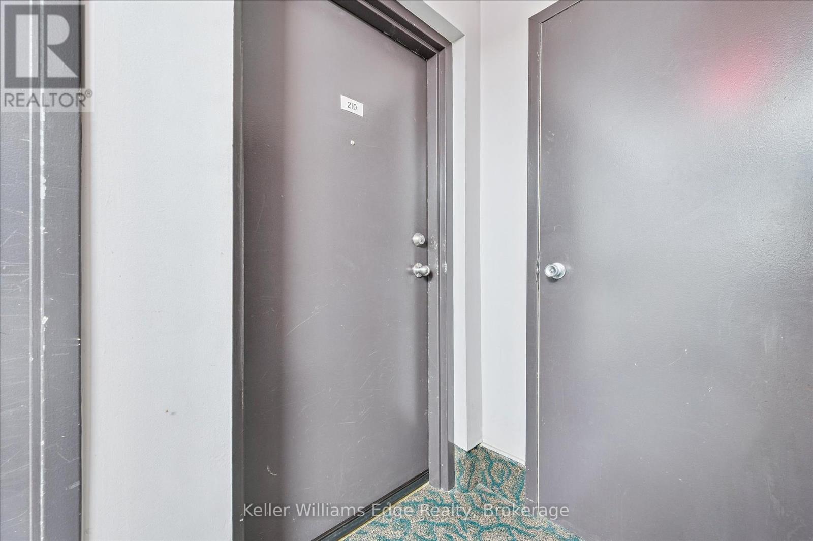 210 - 275 Eiwo Court, Waterloo, Ontario  N2K 2M8 - Photo 5 - X12265473