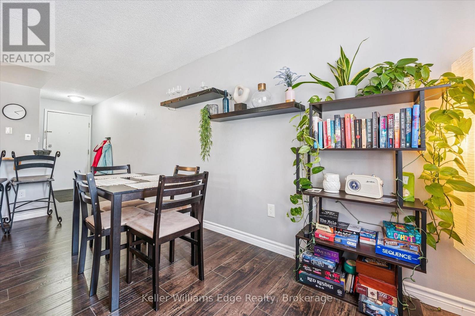 210 - 275 Eiwo Court, Waterloo, Ontario  N2K 2M8 - Photo 9 - X12265473