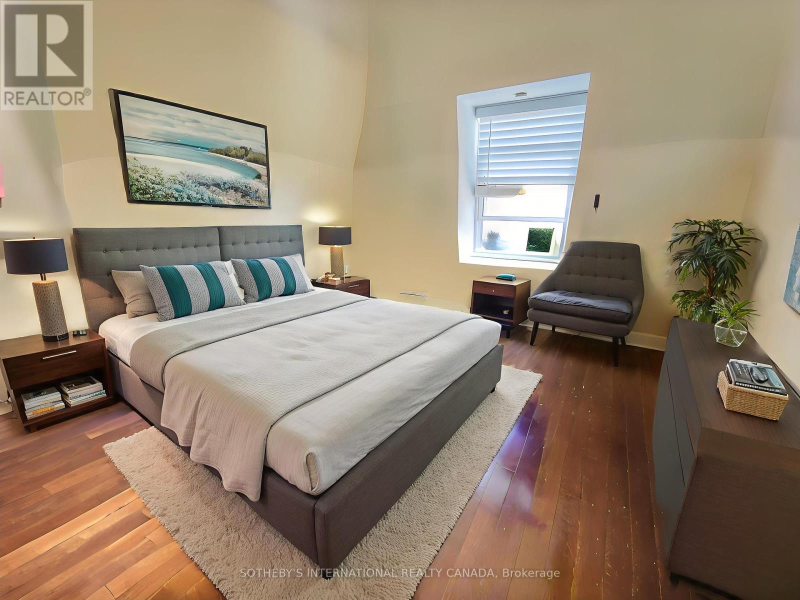 3 - 227 Beverley Street, Toronto, Ontario  M5T 1Z4 - Photo 7 - C12265190