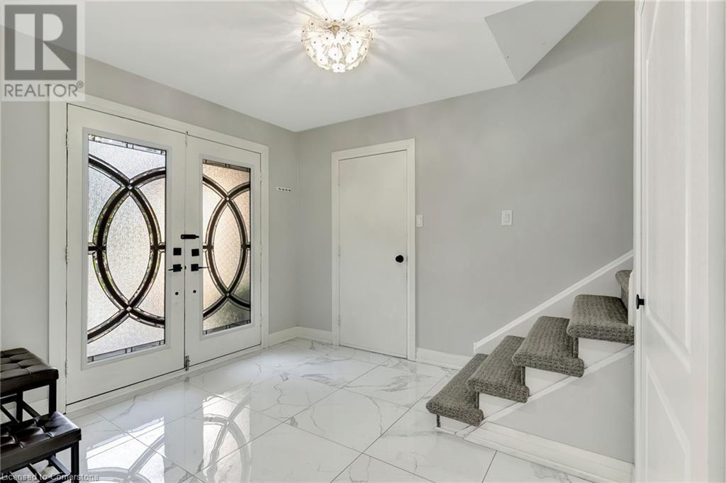 Property at 101 DEVONGLEN Drive image 4