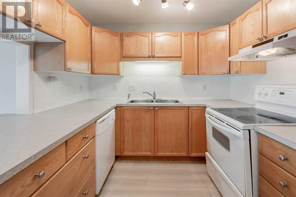 Property at 1108, 928 Arbour Lake Road NW image 4