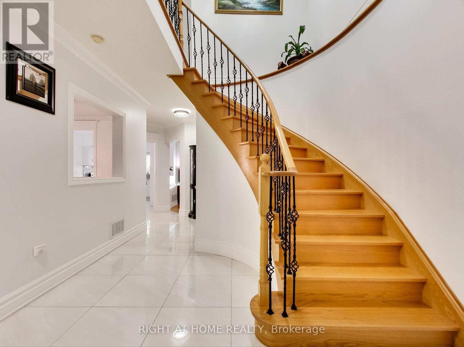 Property at 331 AUSTIN PAUL DRIVE image 3